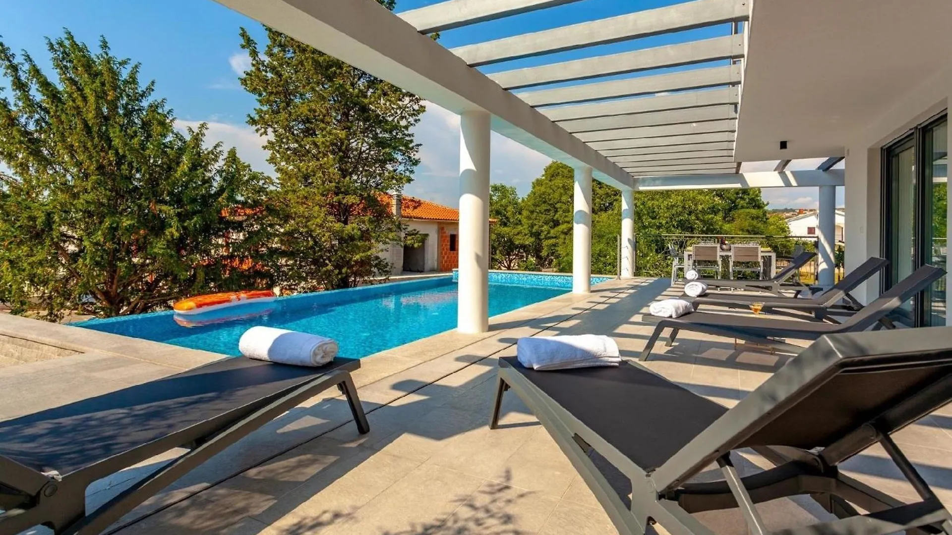Holiday home Ferienhaus In Malinska Mit Grossem Pool Croatia
